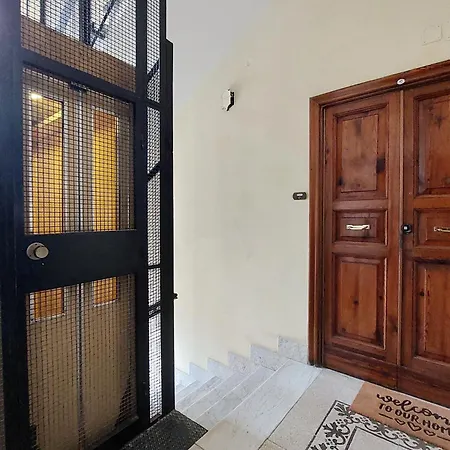 Prestigious Re Di Roma Apartment-2